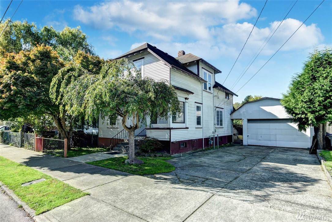 525 Wells Ave - Photo 1