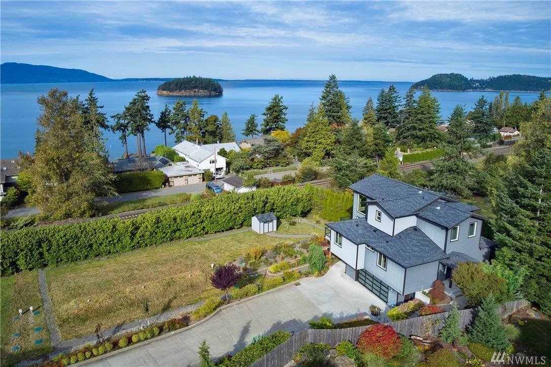 879 Chuckanut Dr - Photo 1