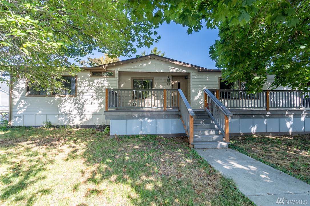 311 Okanogan - Photo 1