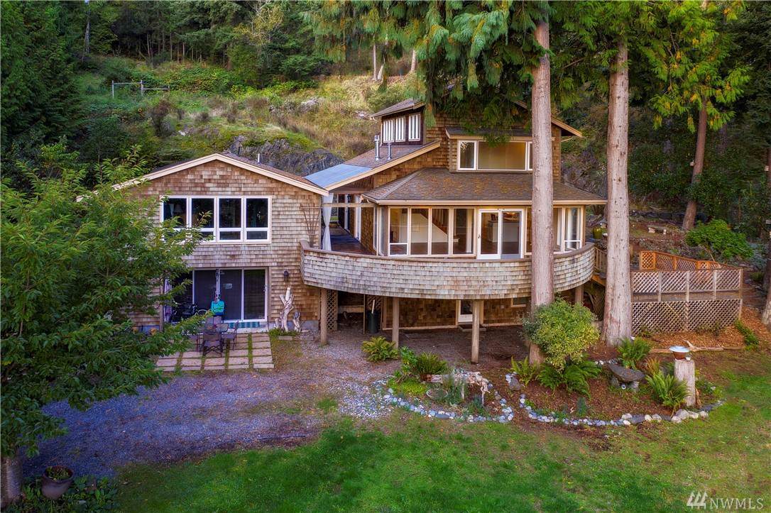 1257 Island Dr - Photo 1