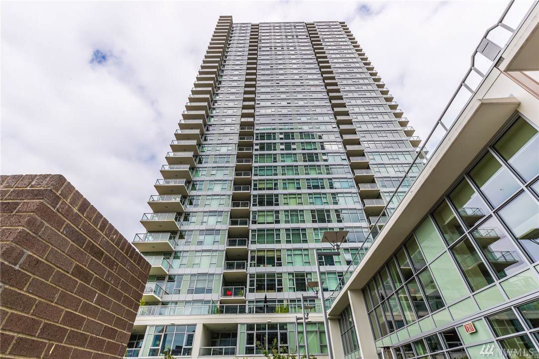 588 Bell St - Photo 1