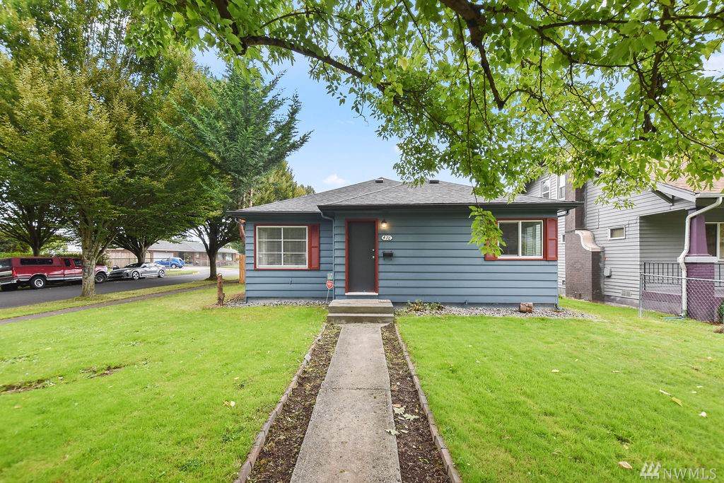 476 25th Ave - Photo 1
