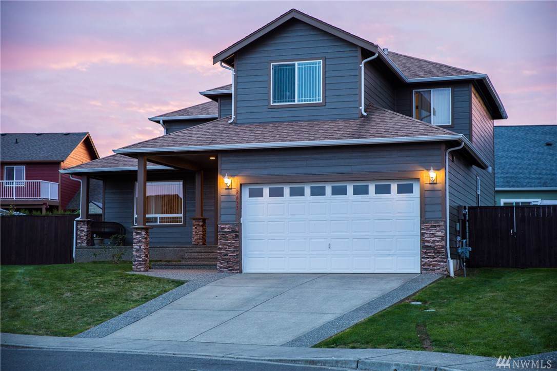 2633 Pacific Highlands Ave - Photo 1