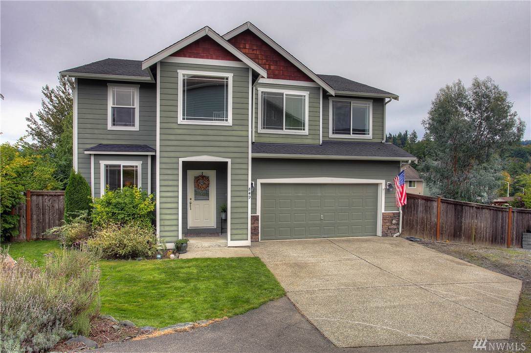 849 Center St - Photo 1