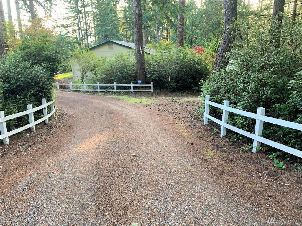 14403 82nd Ave - Photo 1