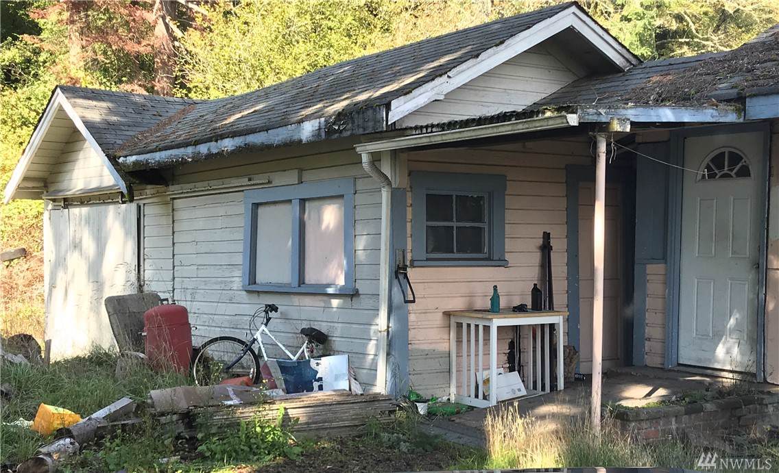 201 Sumner St - Photo 1