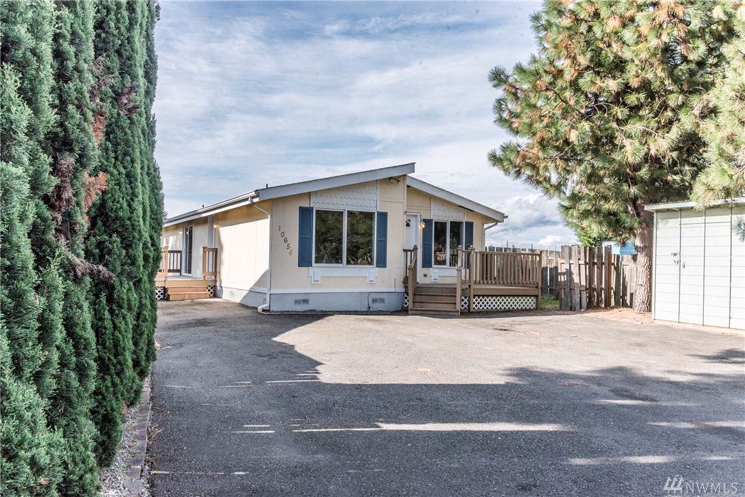 10654 Sales Rd - Photo 1