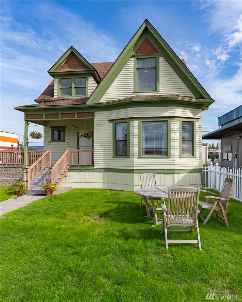 1922 James St - Photo 1
