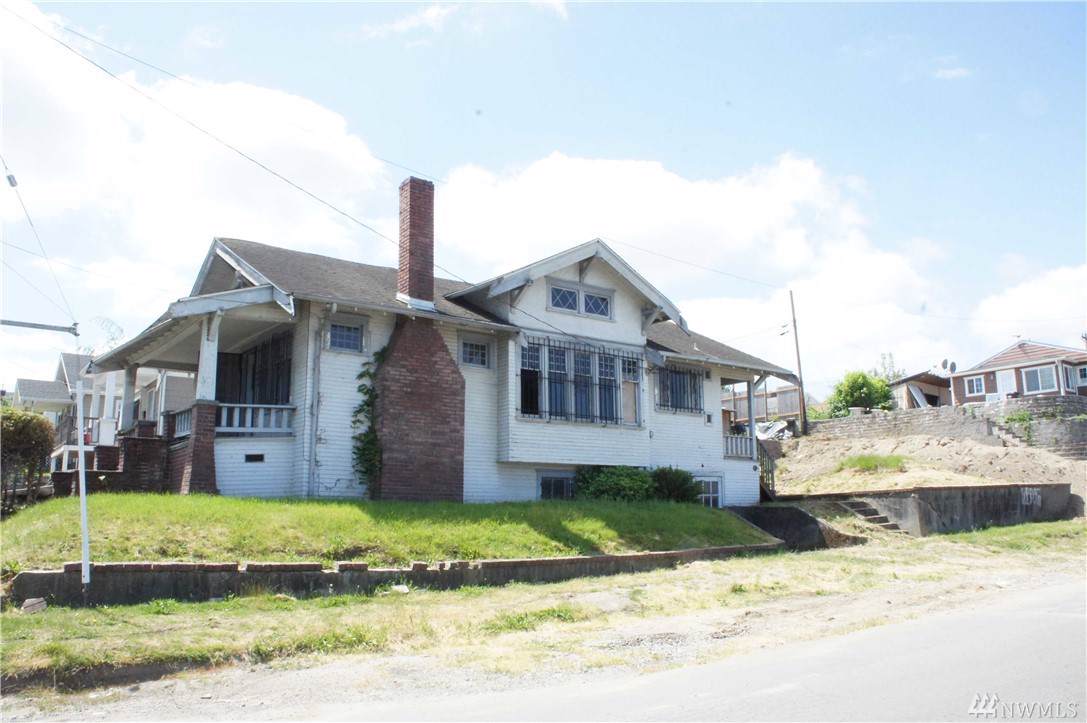 2203 22nd Ave - Photo 1