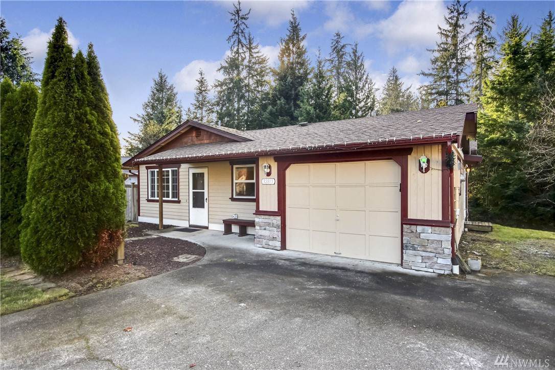 32813 Hyde Ave - Photo 1