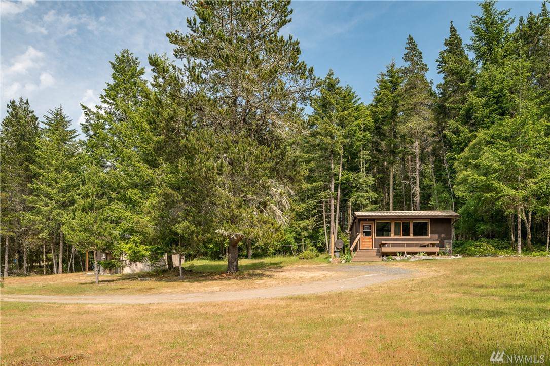 611 Shark Reef Rd - Photo 1