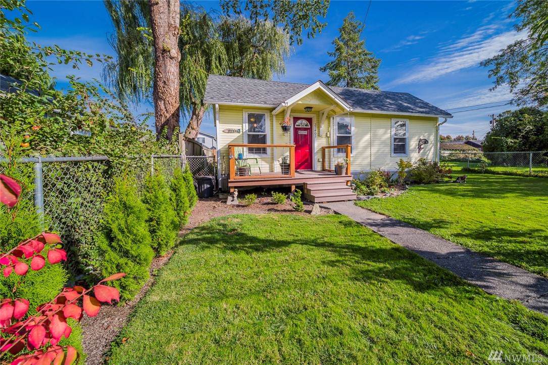 27401 101st Ave Nw - Photo 1