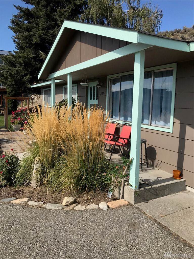 207 Stehekin Wy - Photo 1