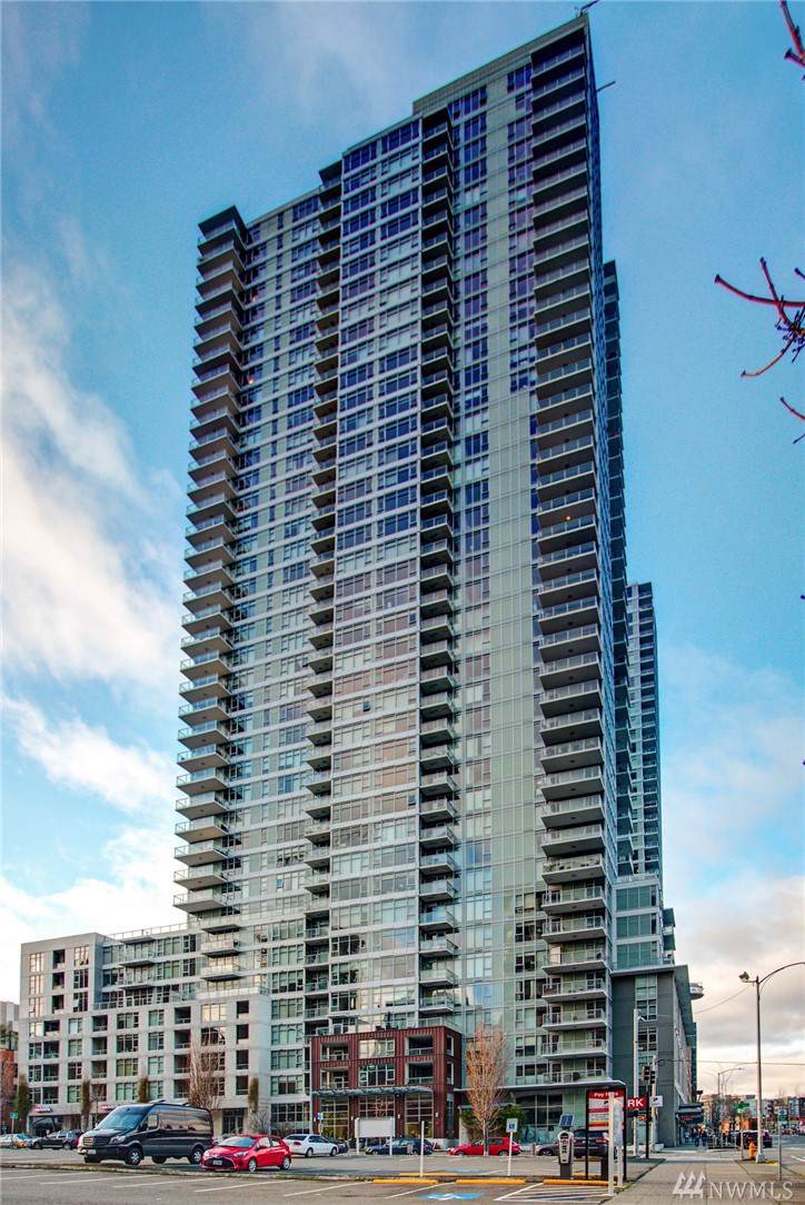 588 Bell St - Photo 1