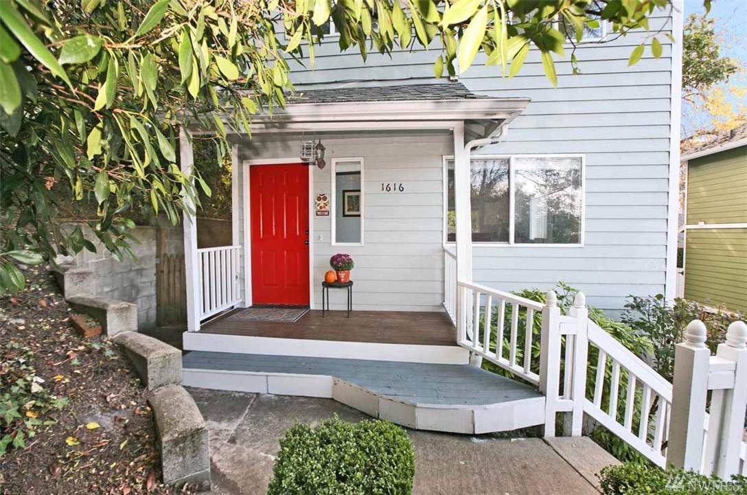 1616 Arvon Ave - Photo 1