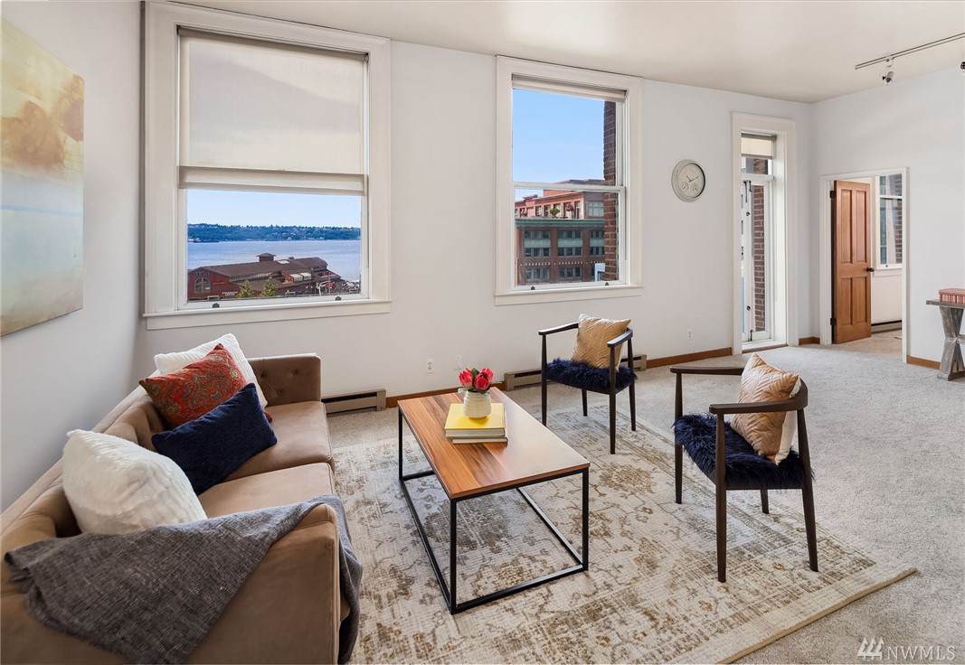 1119 1st Ave - Photo 1