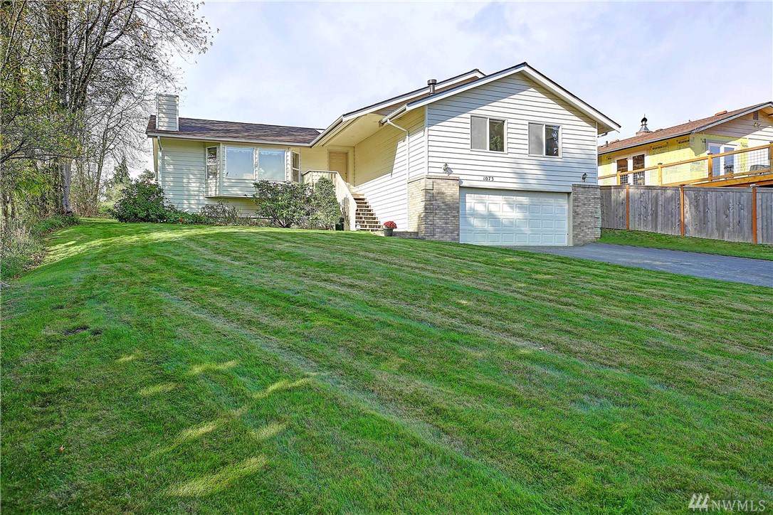 1073 Arrowhead Rd - Photo 1