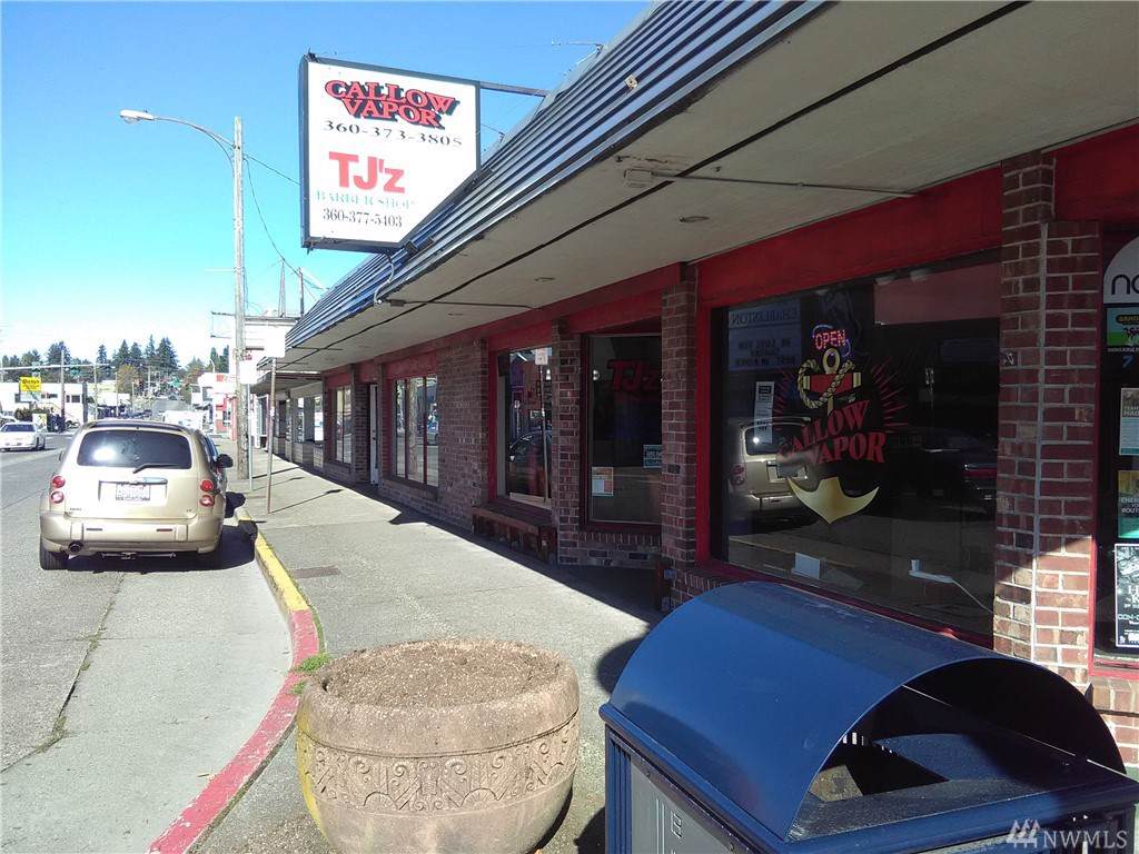 328 Callow Ave - Photo 1