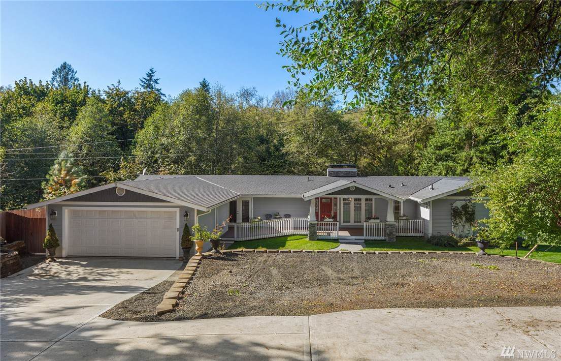 910 Blueberry Rd - Photo 1