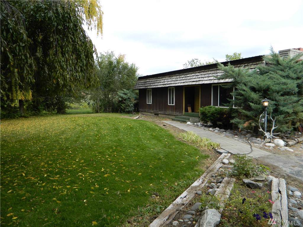 416 Highway 7 - Photo 1