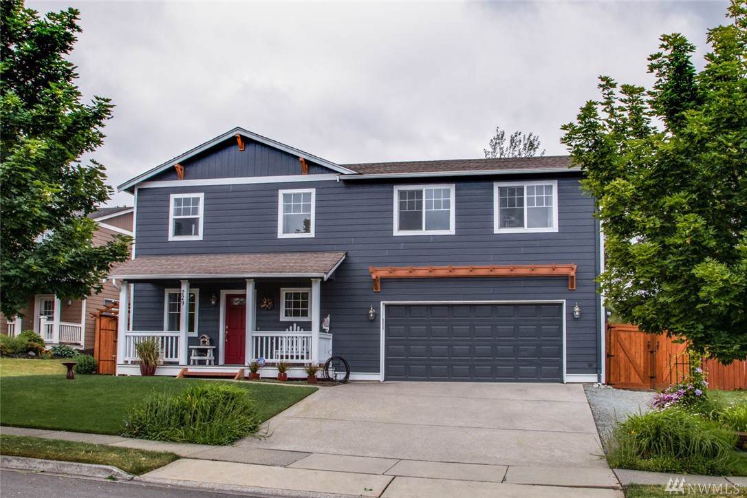 229 30th St - Photo 1