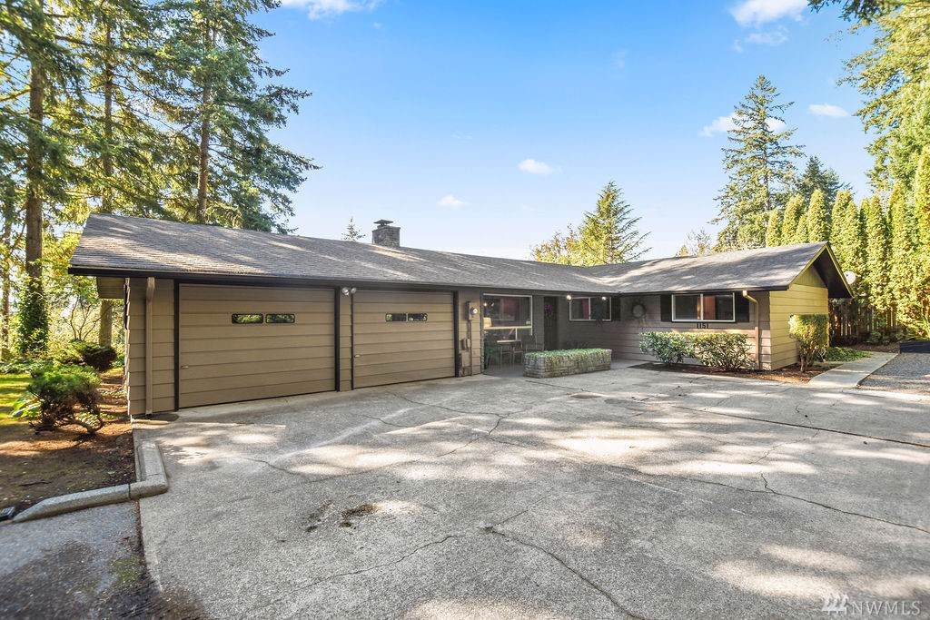 1151 Evergreen Dr - Photo 1