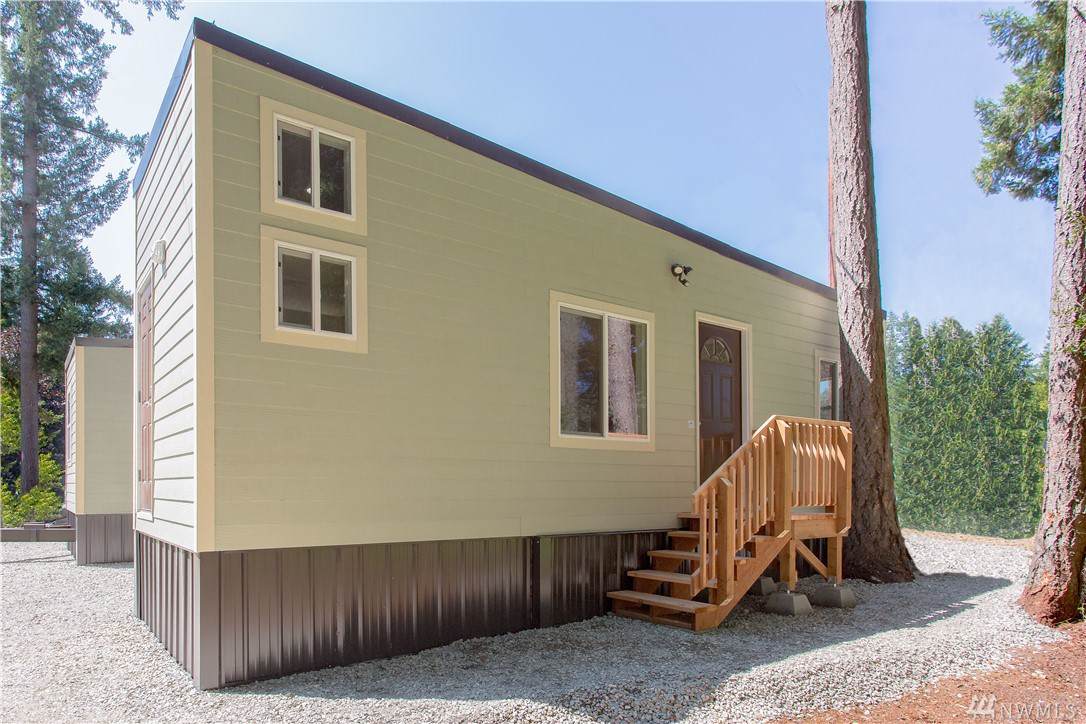 9604 Fruitland - Photo 1