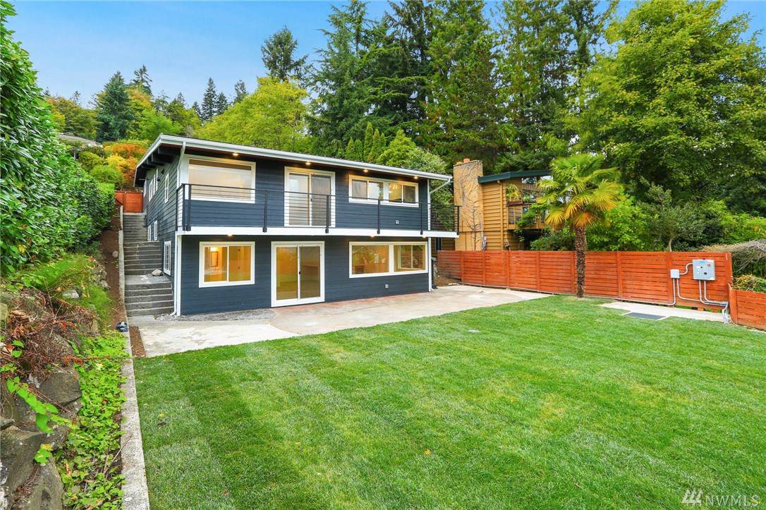 12724 42nd Ave - Photo 1