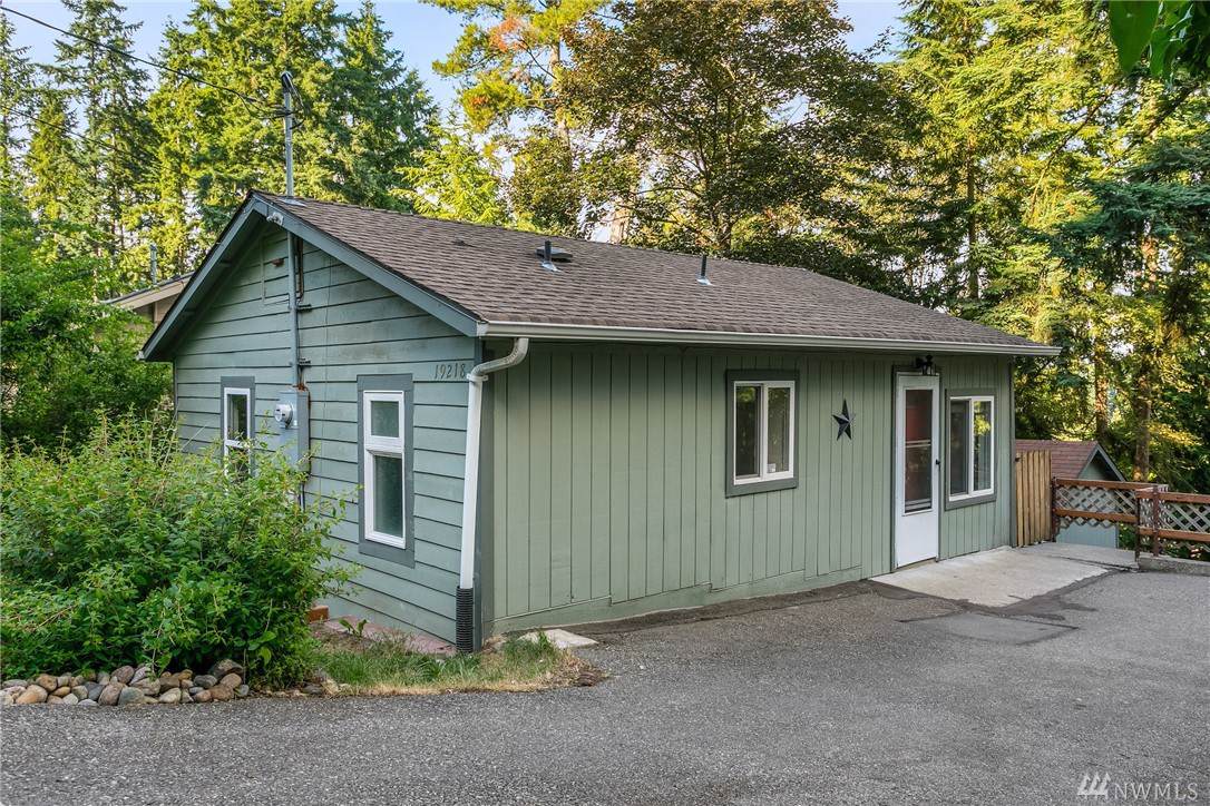 19218 12th Ave - Photo 1