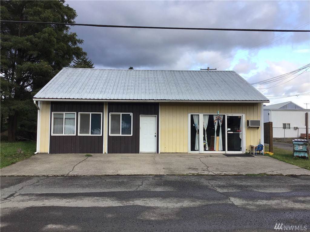 191 3RD St - Photo 1