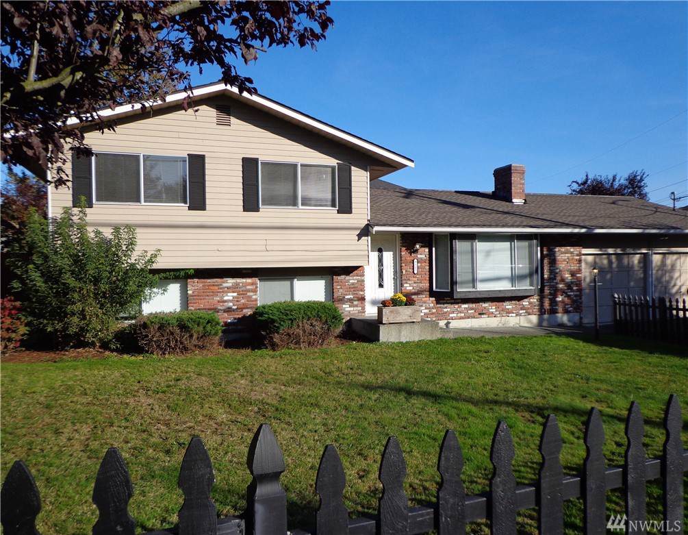 9505 7th Ave - Photo 1