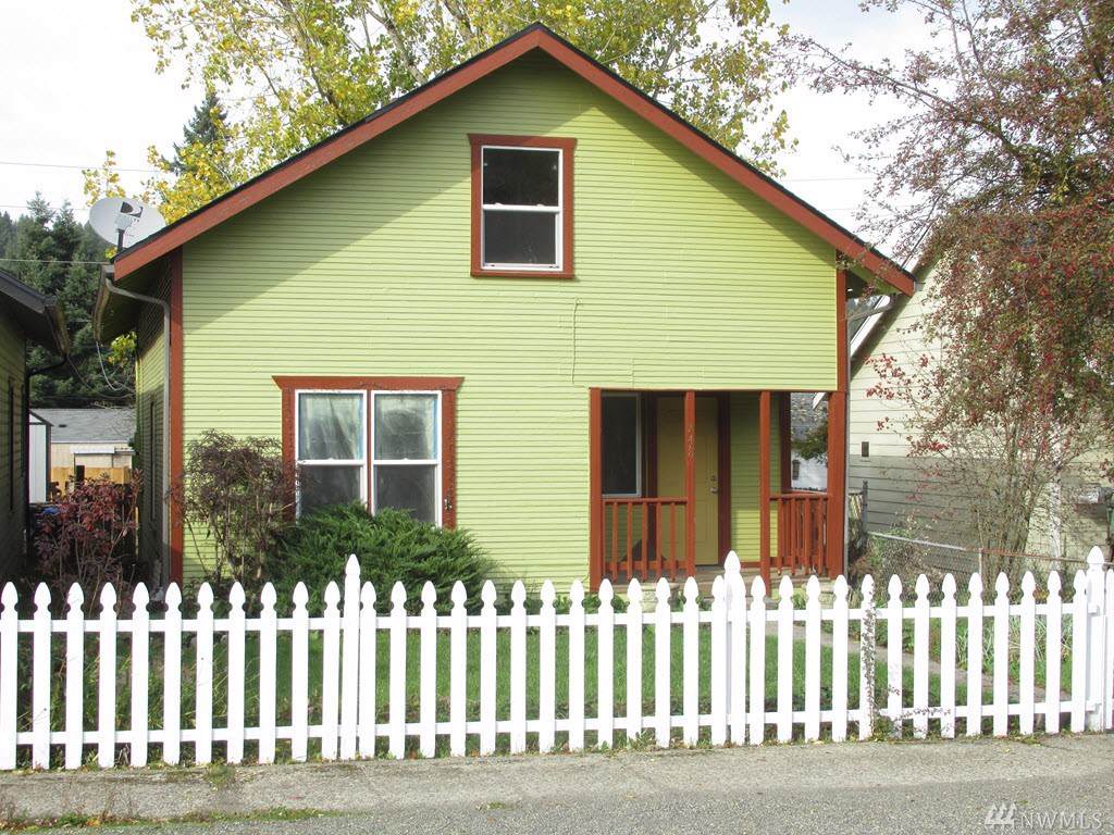 248 Lincoln Ave - Photo 1