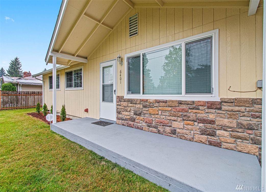 6401 Okanogan Ave - Photo 1