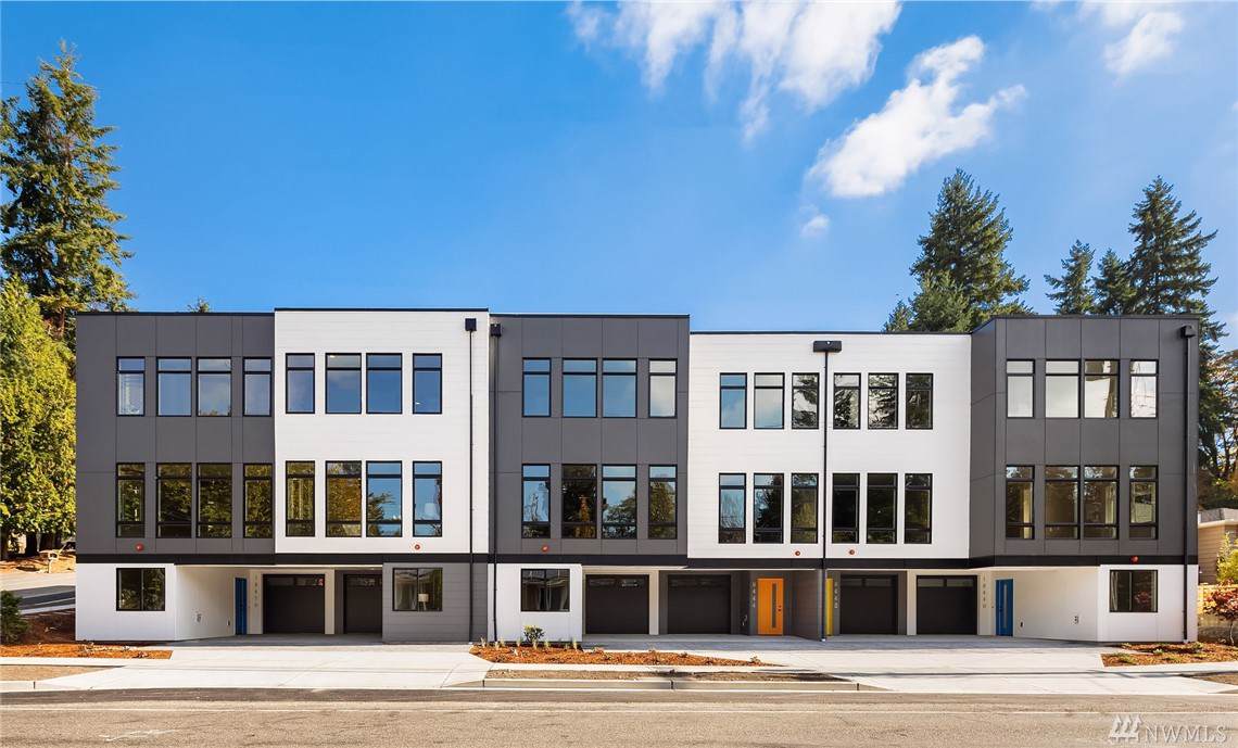 18448 10th Ave - Photo 1