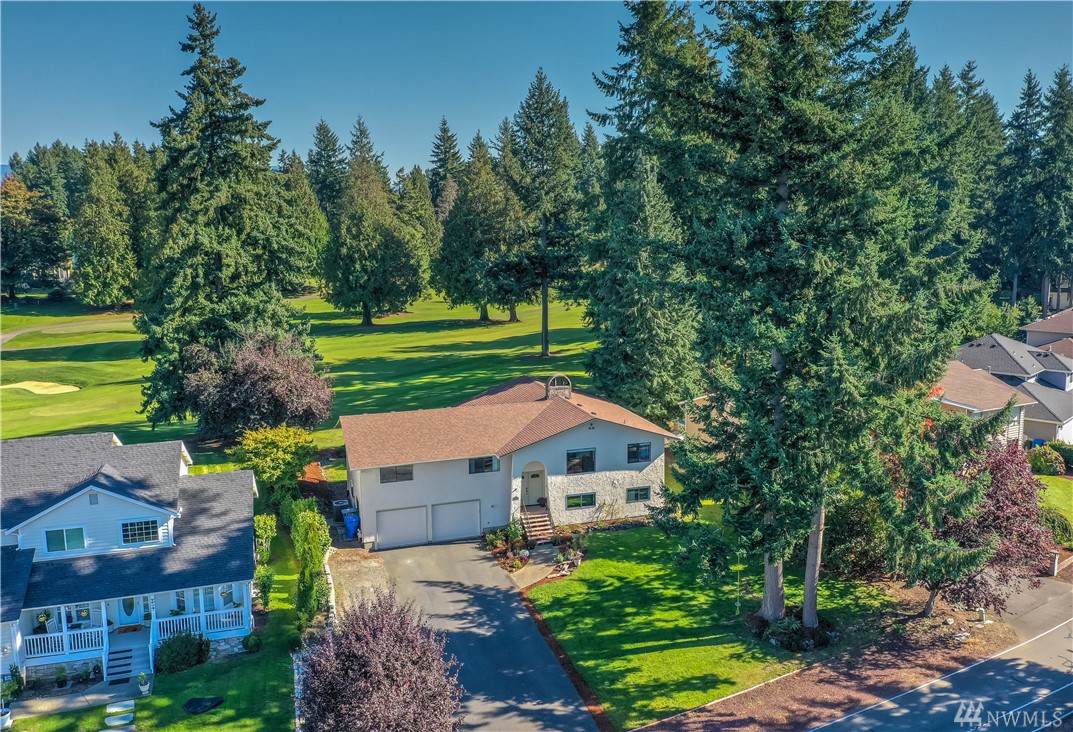 2805 206th Ave Ct - Photo 1