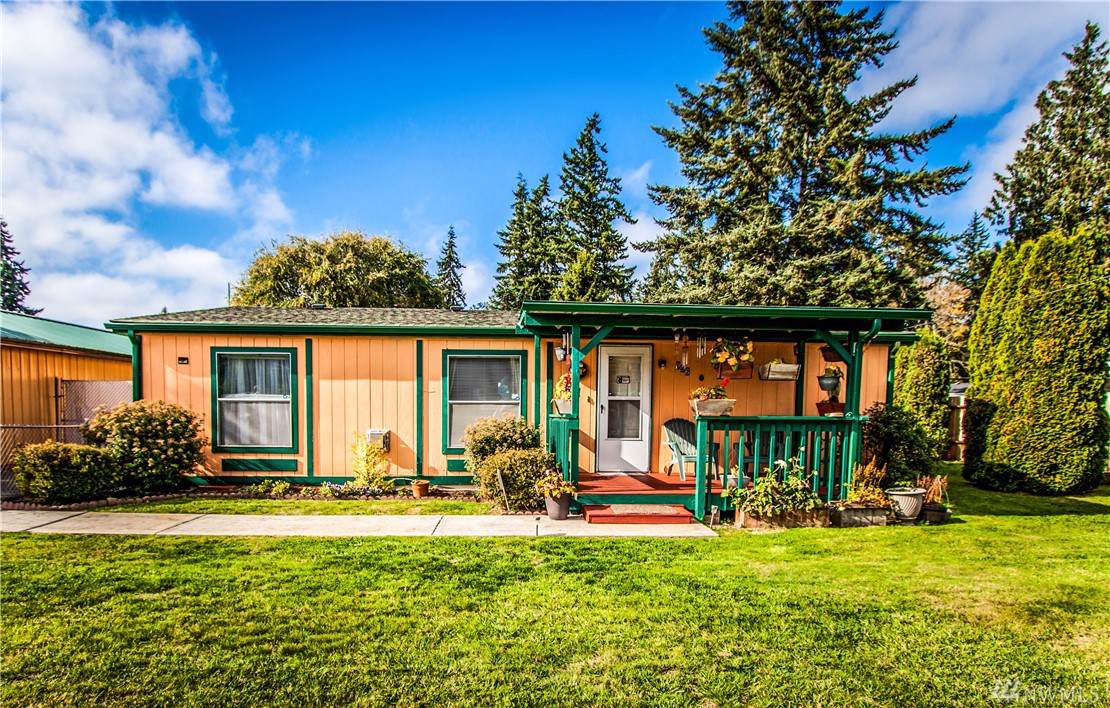 956 Falcon Rd - Photo 1