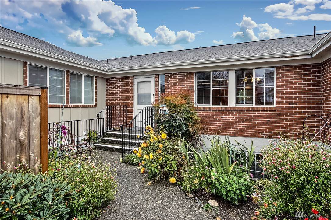 6427 Motor Ave - Photo 1