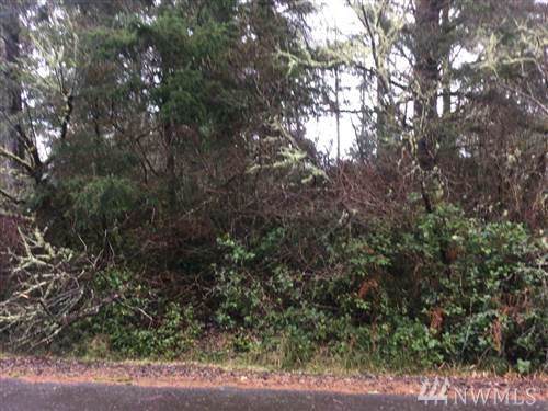 664 Sollecks Ave - Photo 1