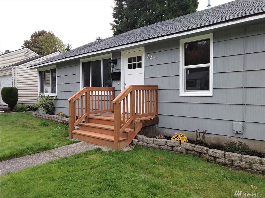 3201 5th St - Photo 1
