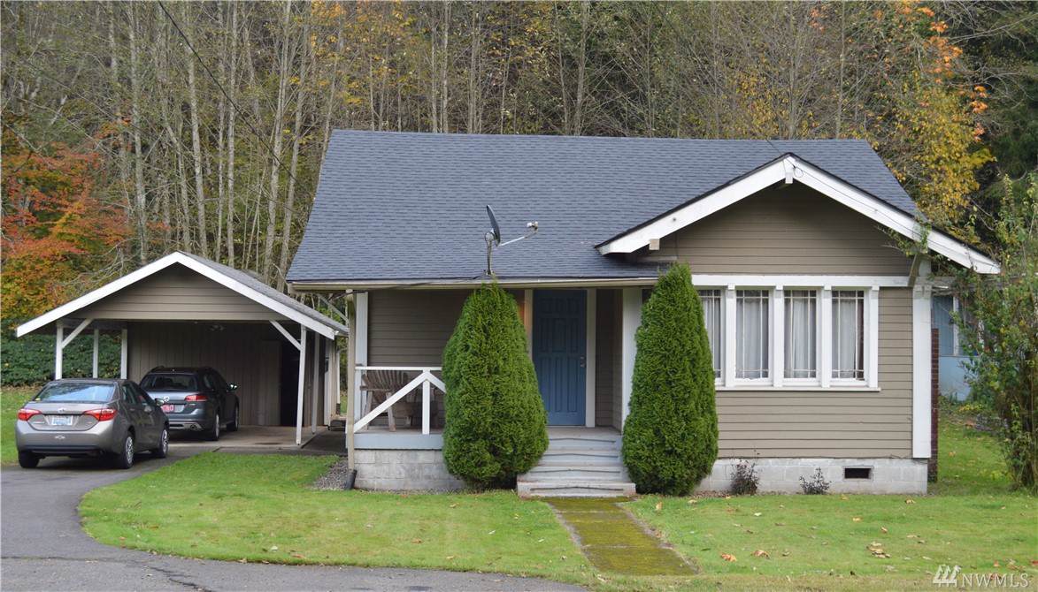 572 Summit Rd - Photo 1