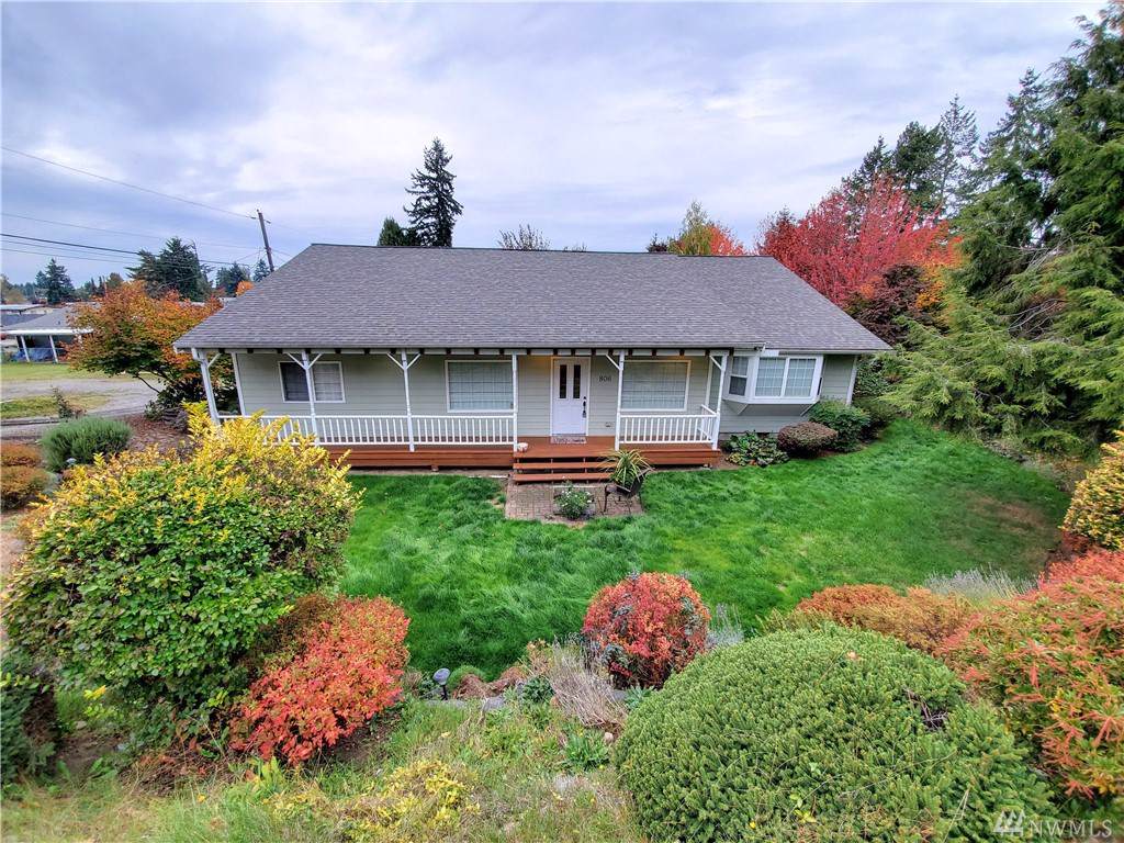 806 Orchard St - Photo 1