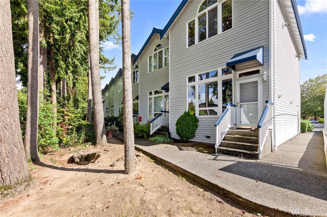 16420 Spruce Wy - Photo 1