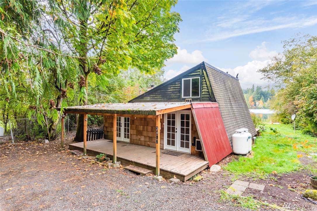 3422 Mission Rd - Photo 1