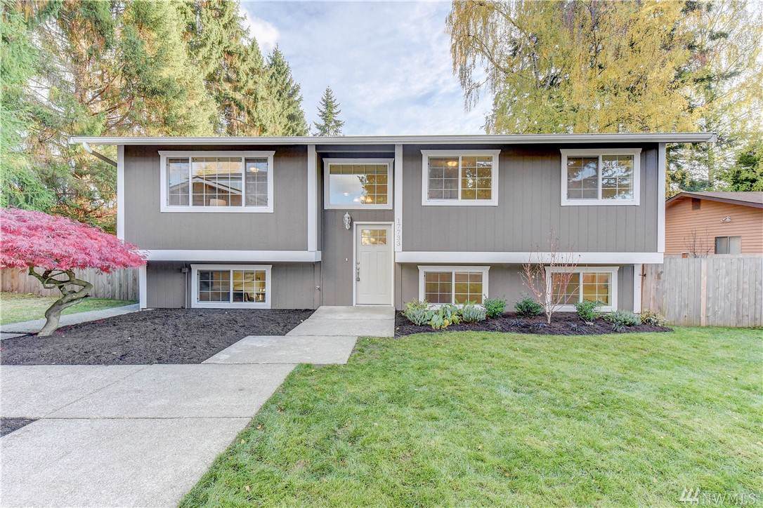 17733 Spruce Wy - Photo 1