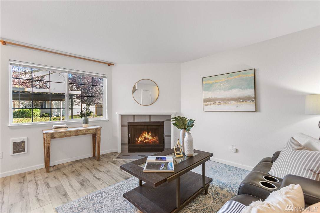 115 124th St - Photo 1