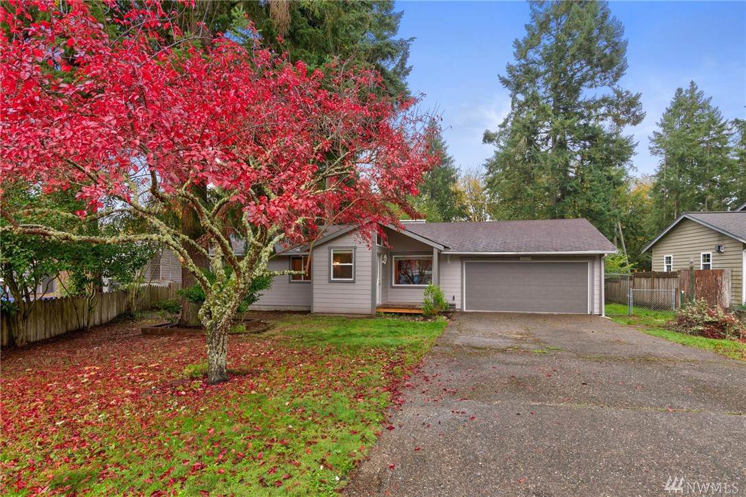 985 Hillandale Dr - Photo 1