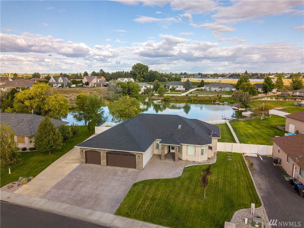 907 Sand Dunes Rd - Photo 1