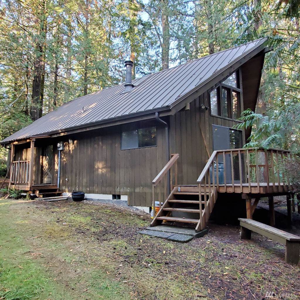 317 Pointes Dr - Photo 1