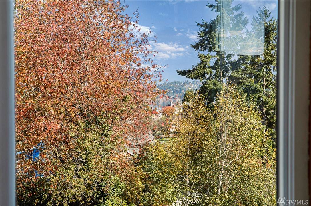 4910 49th Ave - Photo 1