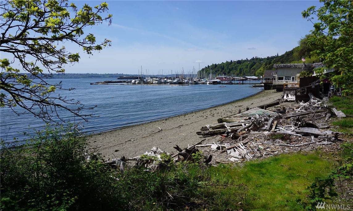 5220 Marine View Dr - Photo 1
